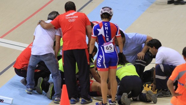 Irene Aravena had a terrible crash in cycling. Photo: Vasilios Devletoglou