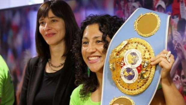 Carolina Rodríguez ready to fight. Photo via Facebook